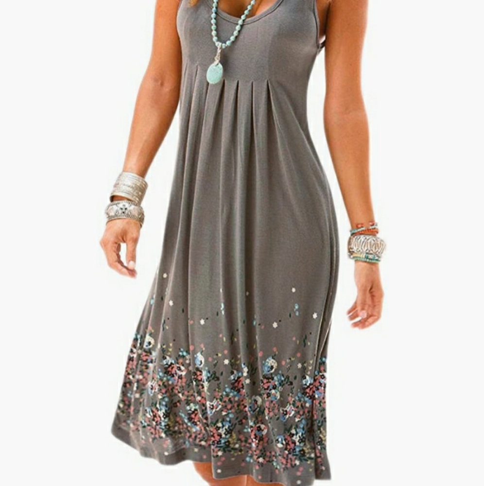 Pleated dress. XL